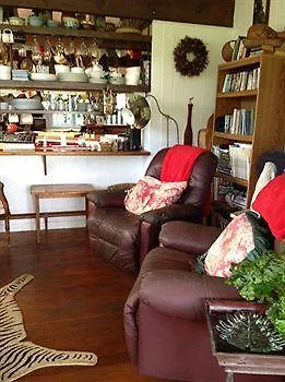 *** בית הארחה הילו Hale Kawehi Bnb Guesthouse ארצות הברית